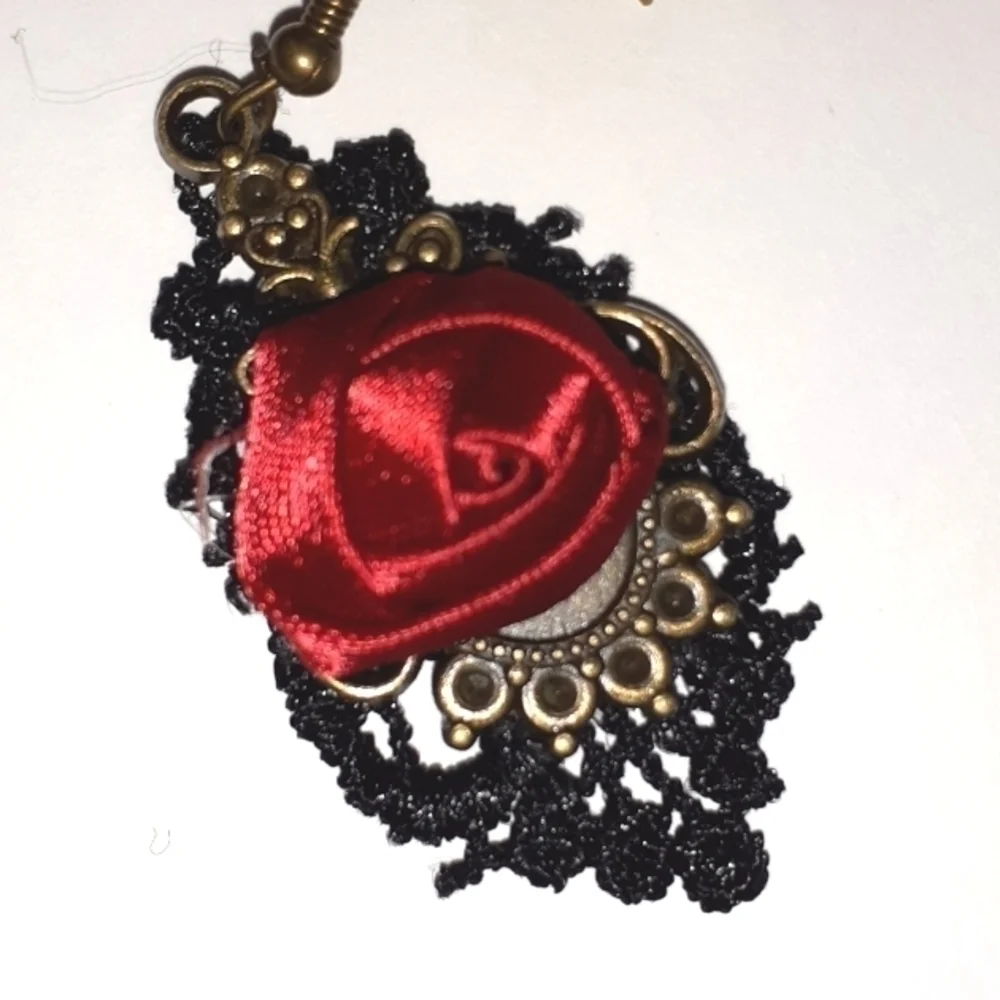NWT:  Sexy or GOTH? RED Satin ROSE on LACE!!!